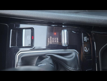 Photo 35 du bon plan JEEP Compass 1.3 Turbo T4 240ch PHEV 4xe Overland AT6 eAWD occasion à 23990 €