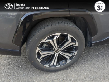 Photo 16 du bon plan TOYOTA RAV4 2.5 Hybride Rechargeable 306ch Collection AWD-i MY23 occasion à 45990 €