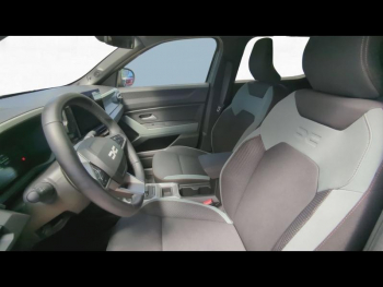 Photo 10 du bon plan DACIA Duster 1.6 hybrid 140ch Extreme occasion à 24389 €