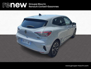 Photo 5 du bon plan RENAULT Clio 1.6 E-Tech 145ch full hybrid Techno - 24 occasion à 18490 €
