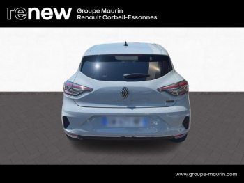 Photo 6 du bon plan RENAULT Clio 1.6 E-Tech 145ch full hybrid Techno - 24 occasion à 18490 €