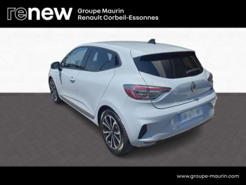 Photo 7 du bon plan RENAULT Clio 1.6 E-Tech 145ch full hybrid Techno - 24 occasion à 18490 €