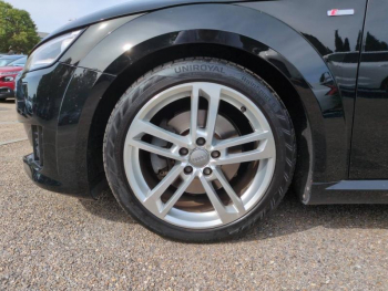 Photo 9 du bon plan AUDI TT 1.8 TFSI 180ch S line S tronic 7 occasion à 18900 €