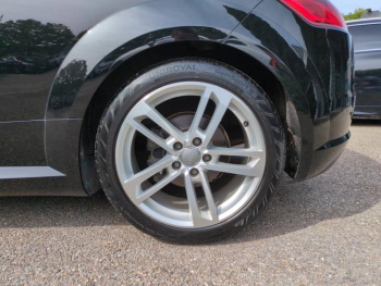 Photo 12 du bon plan AUDI TT 1.8 TFSI 180ch S line S tronic 7 occasion à 18900 €