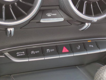 Photo 23 du bon plan AUDI TT 1.8 TFSI 180ch S line S tronic 7 occasion à 18900 €