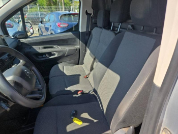 Photo 11 du bon plan CITROEN Berlingo Van VUL XL 950kg BlueHDi 100 S&S Worker BVM5 occasion à 9900 €