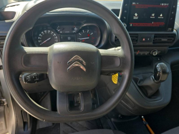 Photo 14 du bon plan CITROEN Berlingo Van VUL XL 950kg BlueHDi 100 S&S Worker BVM5 occasion à 9900 €
