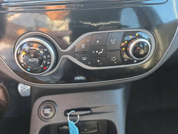 Photo 26 du bon plan RENAULT Captur 1.2 TCe 120ch energy S-Edition occasion à 10900 €
