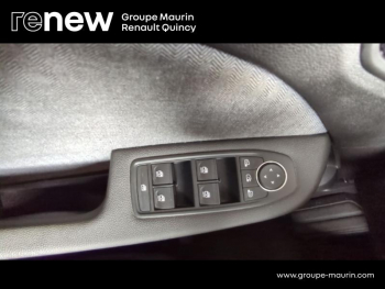 Photo 13 du bon plan RENAULT Clio 1.6 E-Tech 145ch full hybrid Techno occasion à 18490 €