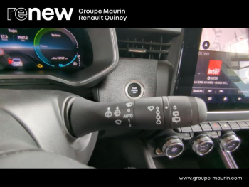 Photo 19 du bon plan RENAULT Clio 1.6 E-Tech 145ch full hybrid Techno occasion à 18490 €