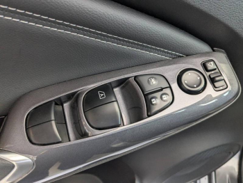 Photo 11 du bon plan NISSAN Juke 1.6 Hybrid 143ch Business+ 2022.5 occasion à 18244 €