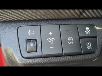Photo 17 du bon plan KIA Stonic 1.0 T-GDi 120ch MHEV GT Line Premium iBVM6 occasion à 16300 €