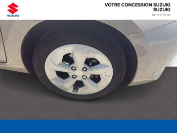Photo 4 du bon plan SUZUKI Swift 1.2 Hybrid 83ch Privilège occasion à 18990 €