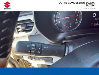 Photo 19 du bon plan SUZUKI Swift 1.2 Hybrid 83ch Privilège occasion à 18990 €