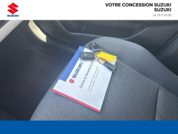 Photo 25 du bon plan SUZUKI Swift 1.2 Hybrid 83ch Privilège occasion à 18990 €