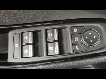 Photo 12 du bon plan RENAULT Austral 1.2 E-Tech full hybrid 200ch Techno - 25 occasion à 30490 €