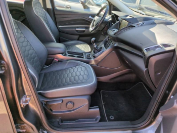 Photo 18 du bon plan FORD Kuga 2.0 TDCi 150ch Stop&Start Vignale 4x2 Euro6.2 occasion à 17490 €