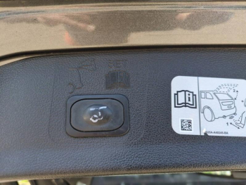 Photo 21 du bon plan FORD Kuga 2.0 TDCi 150ch Stop&Start Vignale 4x2 Euro6.2 occasion à 17490 €