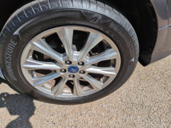 Photo 26 du bon plan FORD Kuga 2.0 TDCi 150ch Stop&Start Vignale 4x2 Euro6.2 occasion à 17490 €