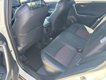 Photo 19 du bon plan SUZUKI Across 2.5 Hybride Rechargeable 306ch 1ere Edition occasion à 24990 €
