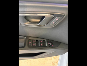 Photo 9 du bon plan SEAT Leon 2.0 TDI 150ch FR DSG7 occasion à 18490 €