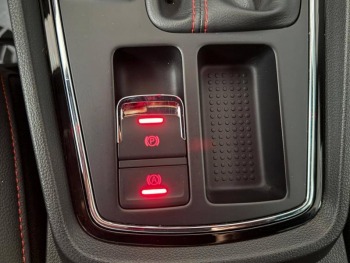 Photo 19 du bon plan SEAT Leon 2.0 TDI 150ch FR DSG7 occasion à 18490 €