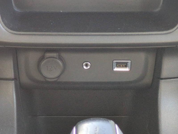 Photo 21 du bon plan CITROEN C3 BlueHDi 75ch Feel S&S occasion à 7890 €