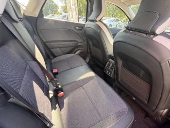 Photo 14 du bon plan RENAULT Captur 1.3 TCe 140ch FAP Intens EDC -21 occasion à 17400 €