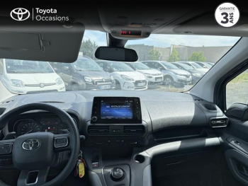 Photo 8 du bon plan TOYOTA PROACE CITY Verso Medium 1.5 130 D-4D Executive BVA occasion à 20990 €