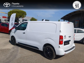 Photo 2 du bon plan TOYOTA ProAce VUL Medium 2.0 D-4D 180 Black Edition BVA MY20 occasion à 19590 €