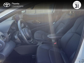 Photo 11 du bon plan TOYOTA Yaris 130h Première 5p MC24 occasion à 22990 €