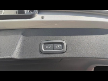 Photo 11 du bon plan VOLVO XC40 B3 163ch Plus DCT 7 occasion à 34900 €