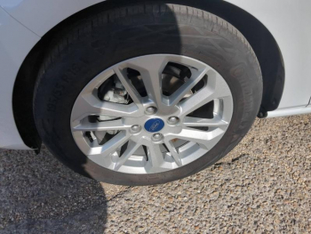 Photo 8 du bon plan FORD Fiesta 1.0 Flexifuel 95ch Titanium Business 5p occasion à 15990 €