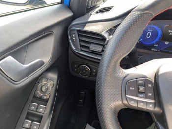 Photo 20 du bon plan FORD Puma 1.0 Flexifuel 125ch S&S mHEV ST-Line occasion à 18900 €