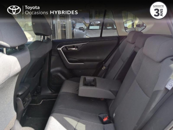 Photo 12 du bon plan TOYOTA RAV4 2.5 Hybride 218ch Dynamic 2WD MY23 occasion à 32990 €