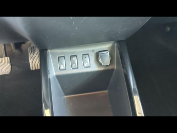 Photo 16 du bon plan DACIA Spring 65ch Extreme occasion à 10990 €