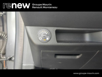 Photo 21 du bon plan RENAULT Clio 1.0 TCe 100ch Evolution GPL occasion à 14790 €