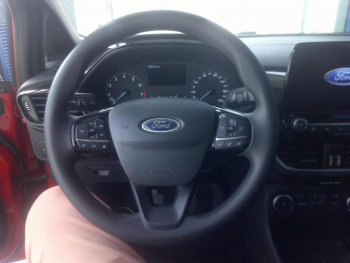 Photo 5 du bon plan FORD Fiesta 1.1 75ch  Cool & Connect 5p occasion à 12690 €