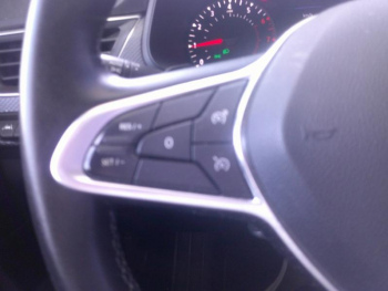 Photo 15 du bon plan RENAULT Arkana 1.3 TCe 140ch FAP Zen EDC occasion à 15900 €