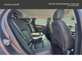 Photo 17 du bon plan JAGUAR F-Pace D200 MHEV S BVA8 AWD occasion à 34900 €