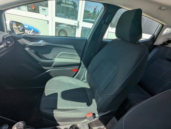 Photo 24 du bon plan FORD Fiesta 1.1 75ch Cool & Connect 5p occasion à 10959 €