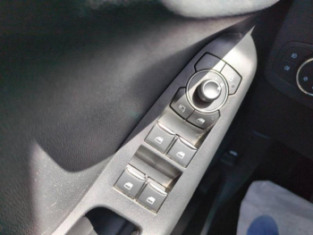 Photo 16 du bon plan FORD Puma 1.0 Flexifuel 125ch S&S mHEV Titanium Business occasion à 17490 €