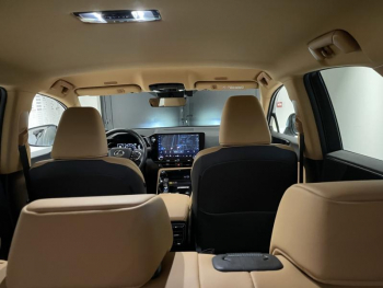 Photo 18 du bon plan LEXUS NX 450h+ Luxe 4WD MY25 occasion à 47490 €