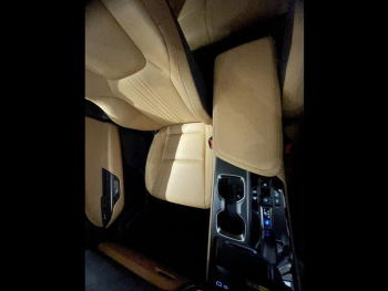 Photo 30 du bon plan LEXUS NX 450h+ Luxe 4WD MY25 occasion à 47490 €