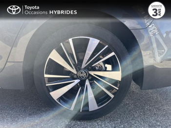 Photo 16 du bon plan TOYOTA Corolla Touring Spt 1.8 140ch Design MY25 occasion à 28390 €