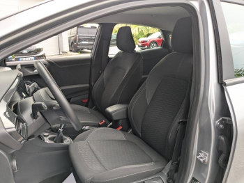 Photo 16 du bon plan FORD Puma 1.0 Flexifuel 125ch S&S mHEV Titanium occasion à 16990 €