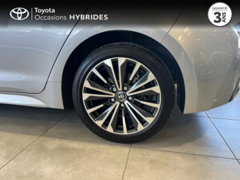 Photo 5 du bon plan TOYOTA Corolla 1.8 140ch Design Pack Confort occasion à 24490 €