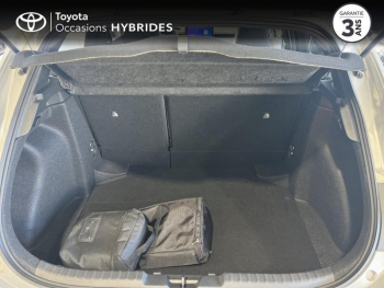 Photo 14 du bon plan TOYOTA Corolla 1.8 140ch Design Pack Confort occasion à 24490 €
