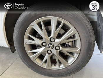 Photo 16 du bon plan TOYOTA Yaris 100h Dynamic 5p Confort Plus occasion à 14990 €