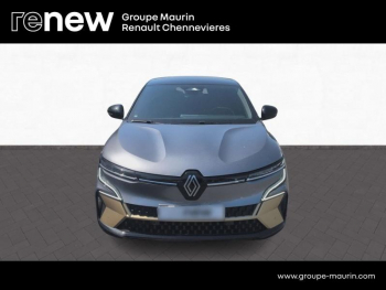 Photo 2 du bon plan RENAULT Megane V (BCB) Ph1 E-Tech Electric EV60 220ch Icon occasion à 27999 €